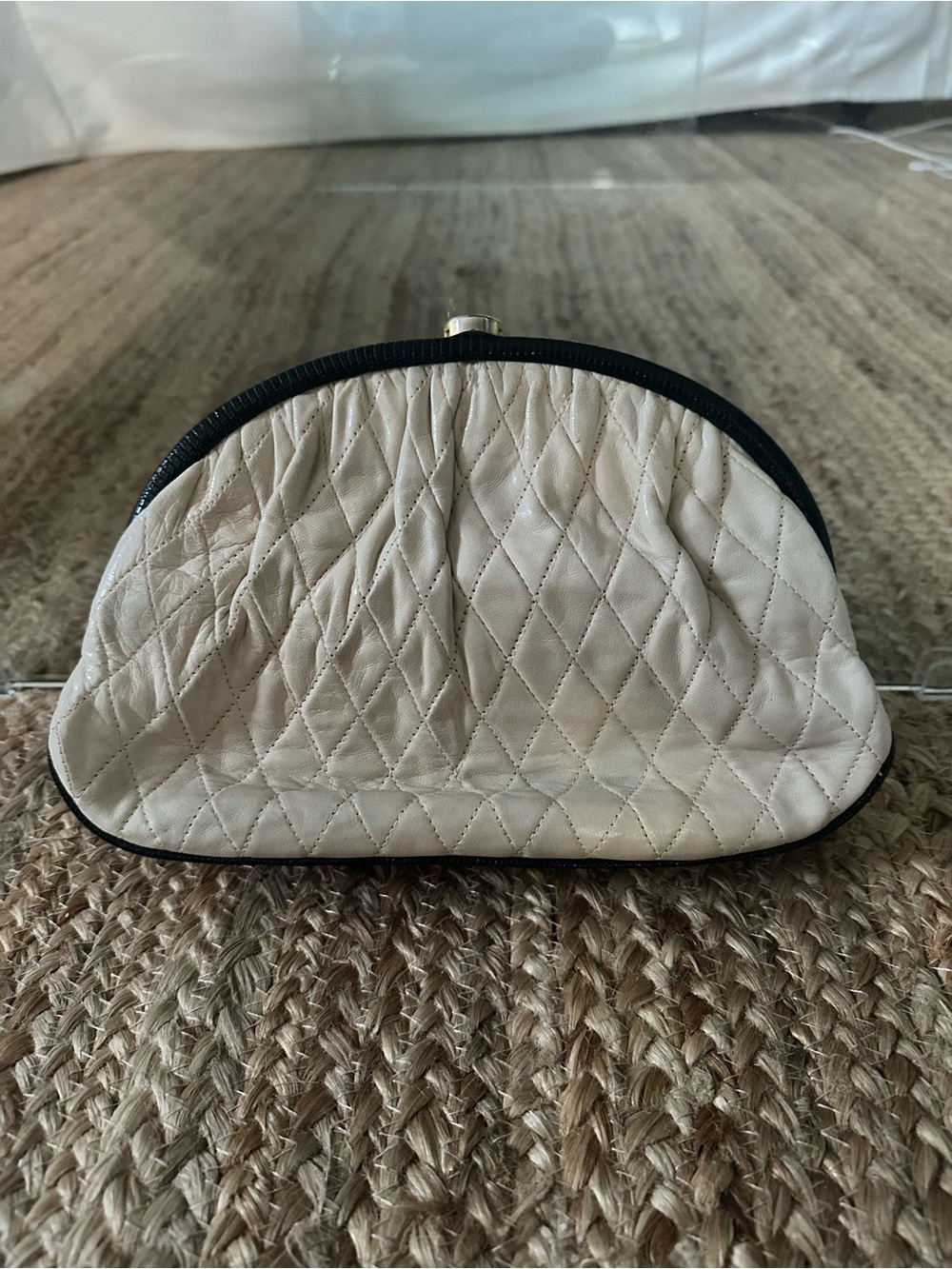 CHANEL Vintage Cream Quilted Shoulder Bag with Gold Chain